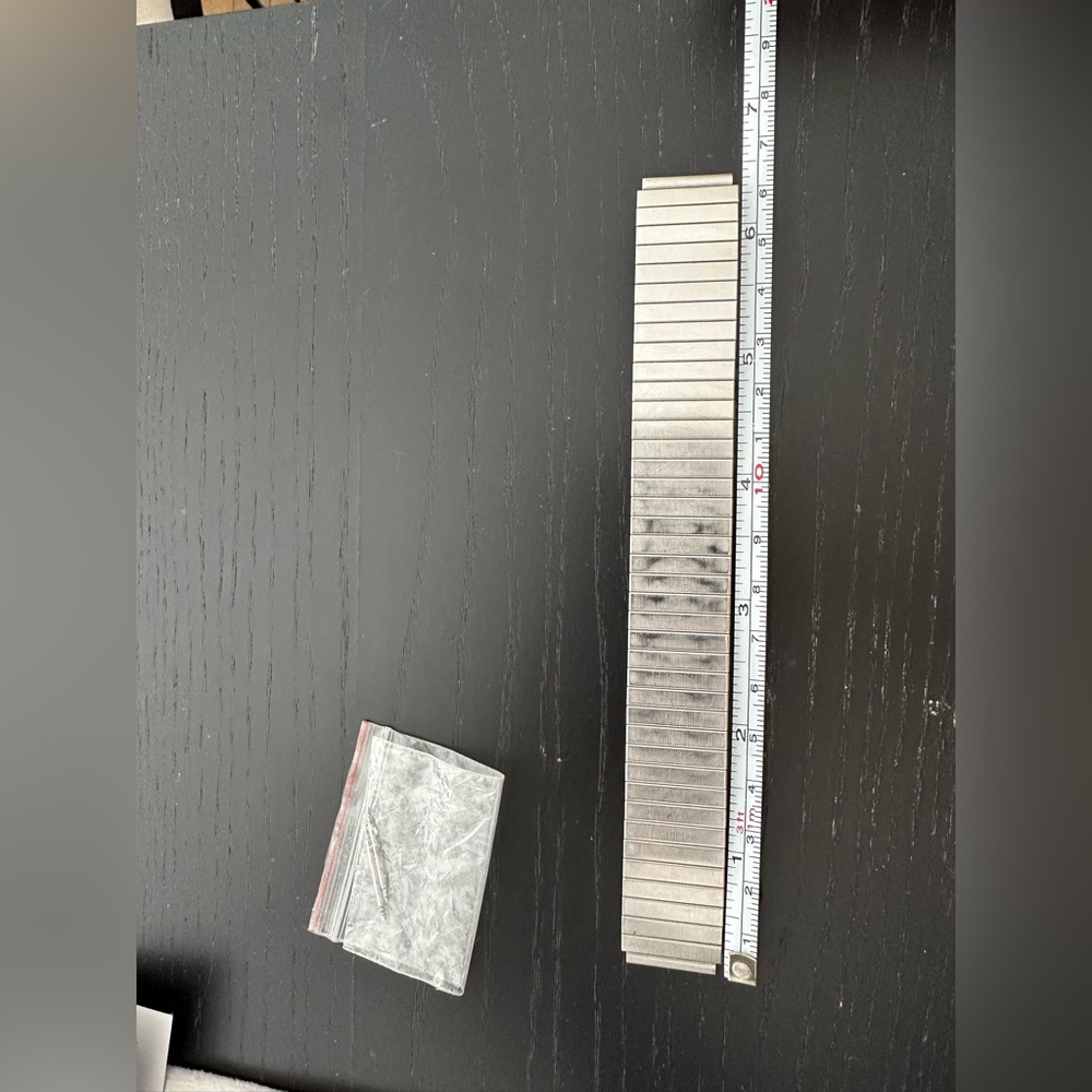 Speidel Silver Watch Band in Original Box with Cleaning Cloth - Picture 4 of 7